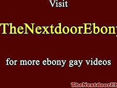 Jock ebony tebuk daging putih dalam aksi gaysex mentah dengan banging interracial sengit! 💪