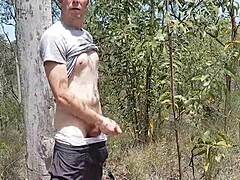 Drkám svůj chlupatý pták venku na pláži