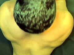 Brenão drtí Rico Marllon v syrové amatérské interrasové akci