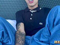 纹身伴侣公共场合拉丁翘臀play