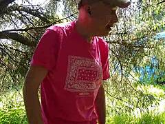 Nøgen gay cruising med Ryan Anderson udendørs