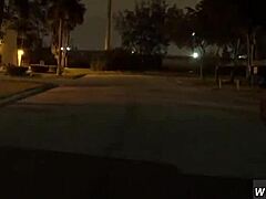 Mecs de l'armée en bizutage avec nus, douche et baise en uniforme