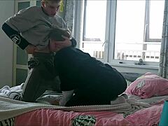 Del 1: Søde twinks suger og creampier stramme røve